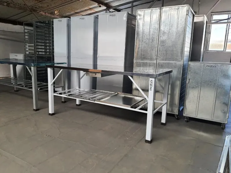 Maquina de frango giratória